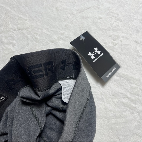 Under Armour Gray Athletic Shorts Moisture-Wicking Elastic Waistband - Picture 5 of 5